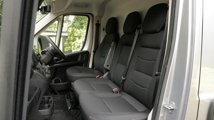 PEUGEOT e-BOXER 440 L3 205kW 110kWh Chassis Cab Professional Auto [22kW]